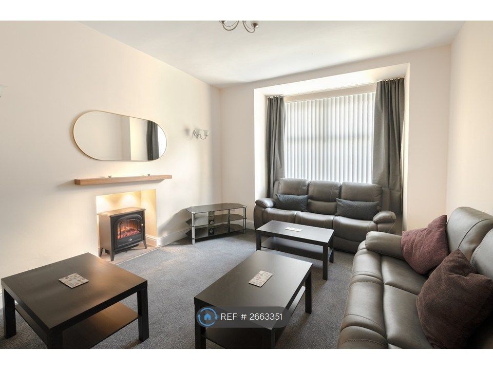 Property photo 1 of 28