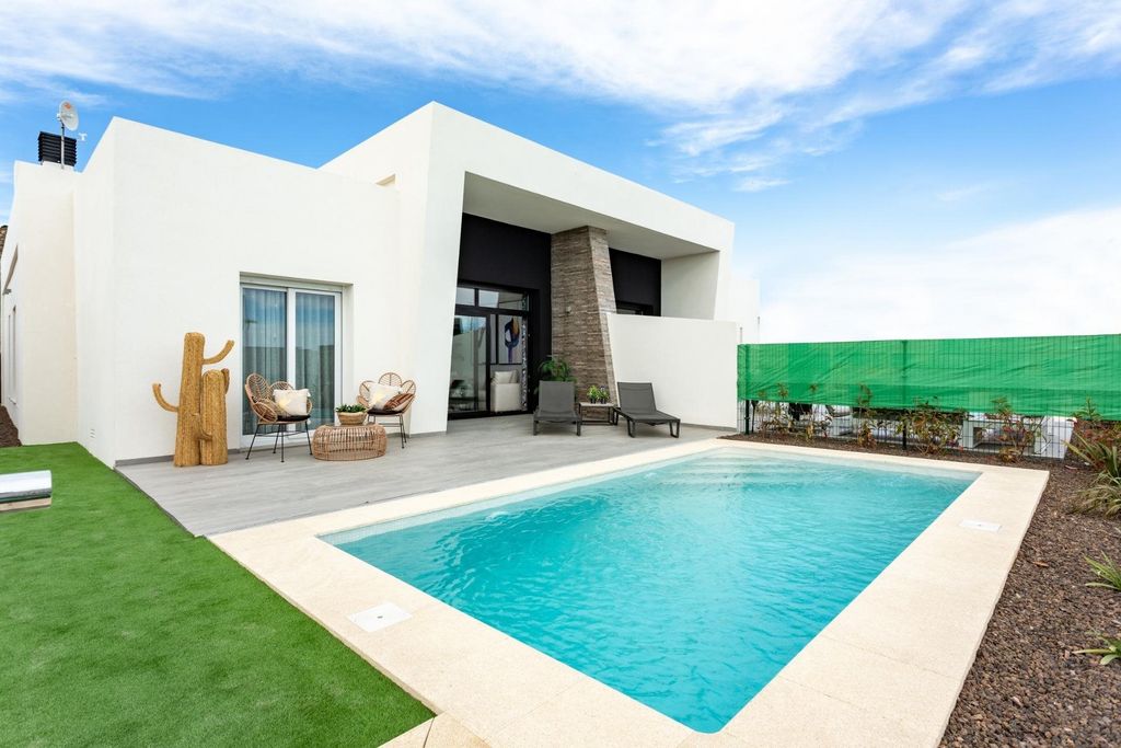 Property photo 1 of 35 Villa In Algorfa N9631