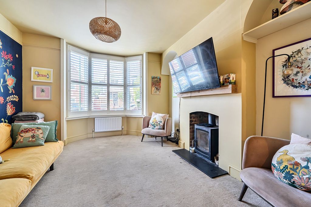 Property photo 2 of 16 Sitting Room