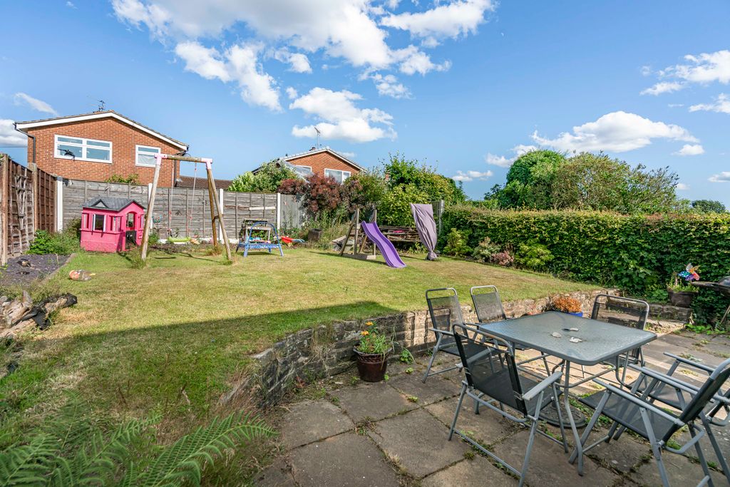 Property photo 3 of 28