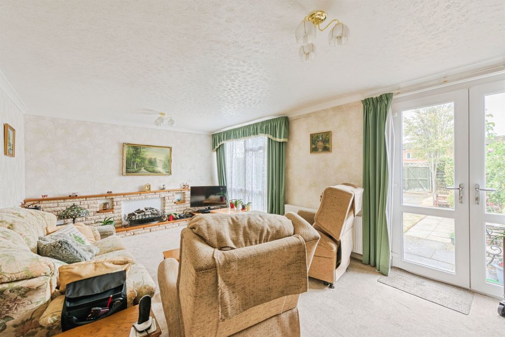 Property photo 3 of 17