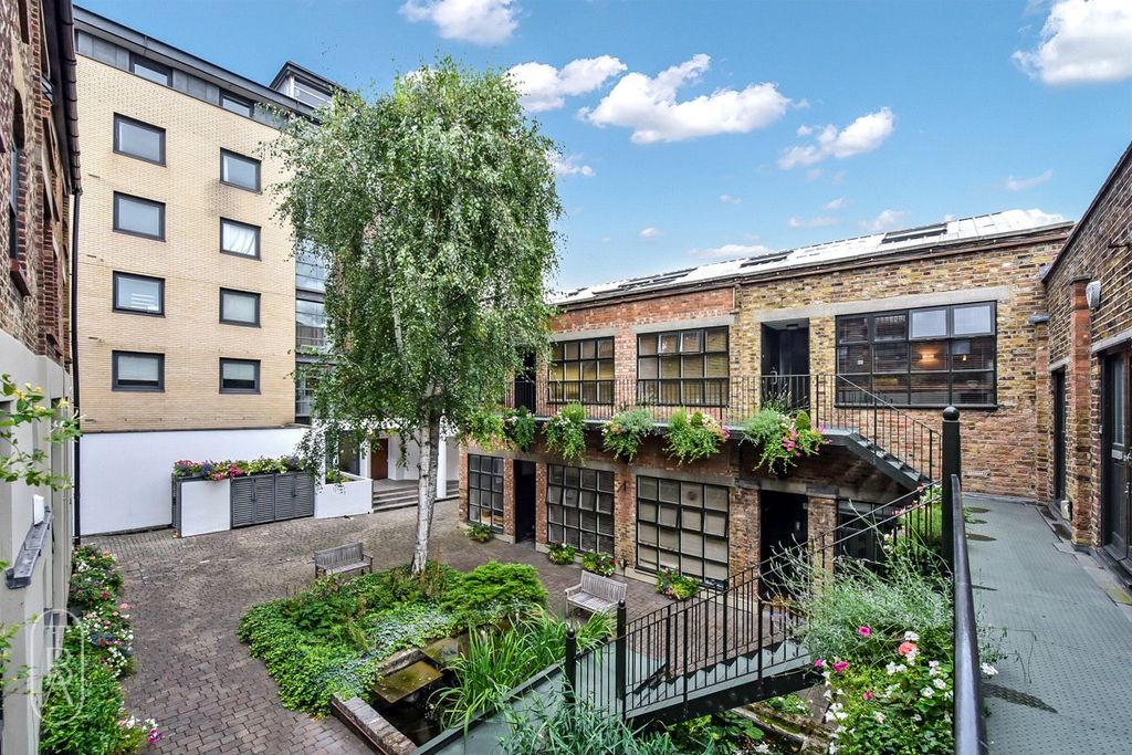 Property photo 2 of 10 Picture No. 22