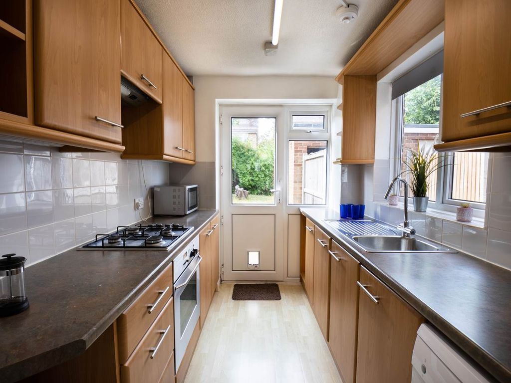 Property photo 3 of 18 7_Brockenhurst_Close_Canterbury_Accommodation-11