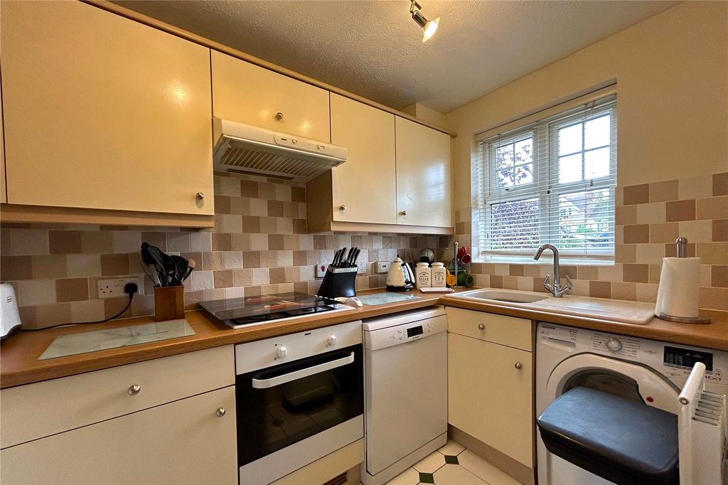 Property photo 2 of 15 Picture No. 34