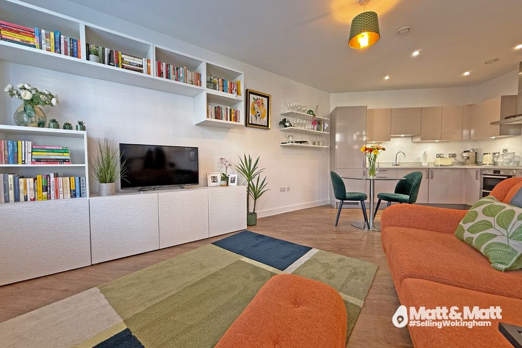 Property photo 3 of 8 4860586