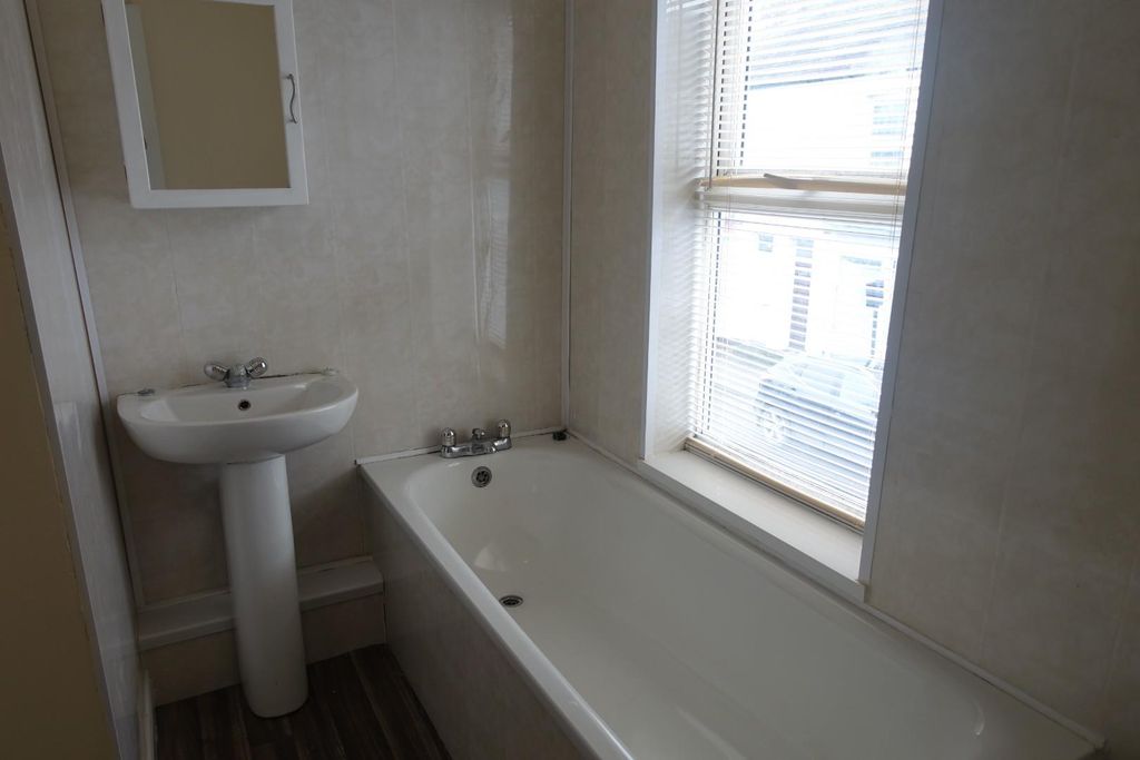 Property photo 2 of 4 Dsc00156.Jpg