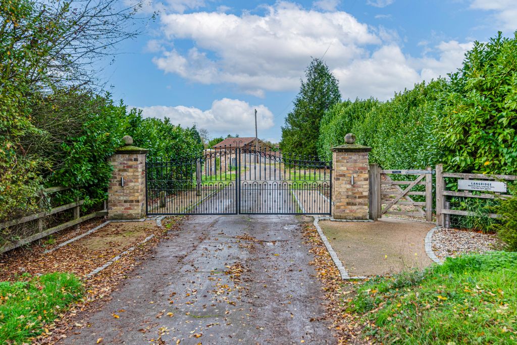 Property photo 2 of 44 Dsc_7467-Edit.Jpg