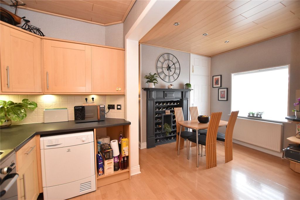 Property photo 3 of 26 Picture No. 09