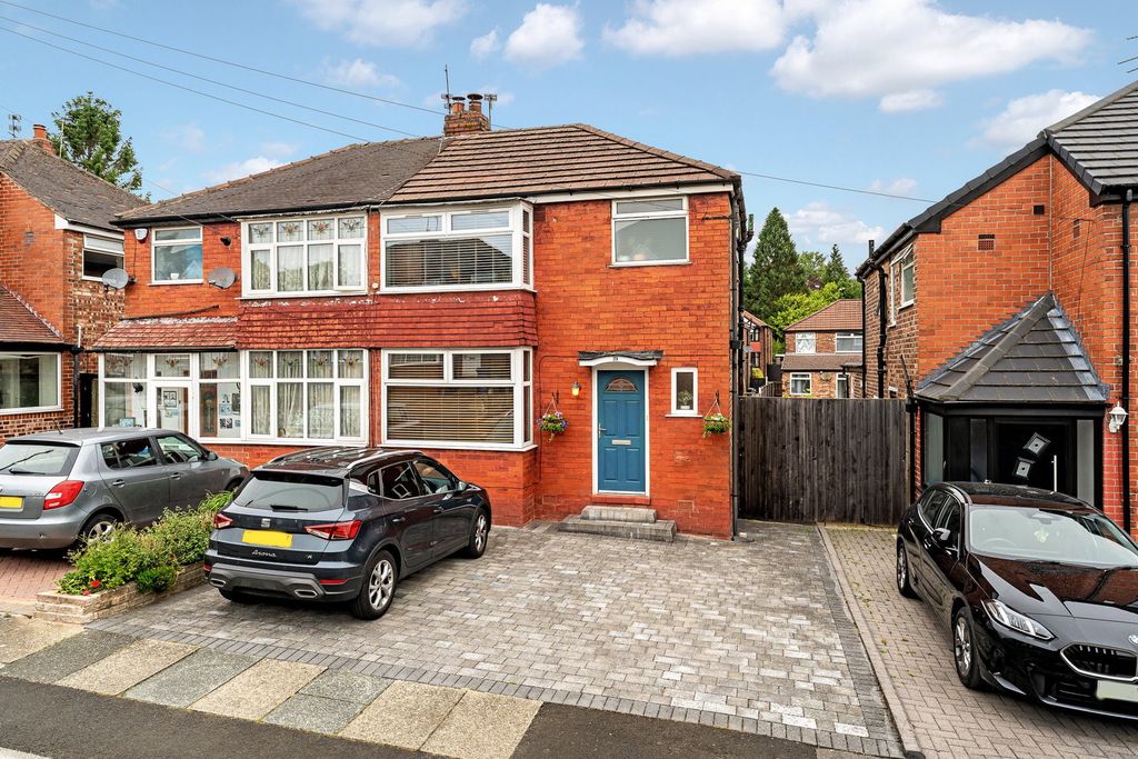 Property photo 1 of 44