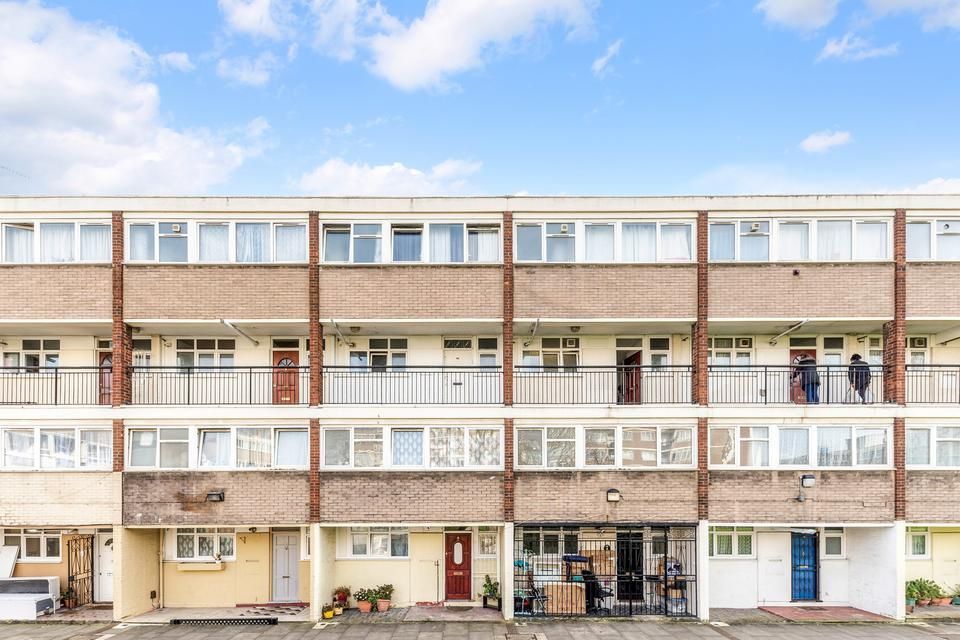 Property photo 1 of 18