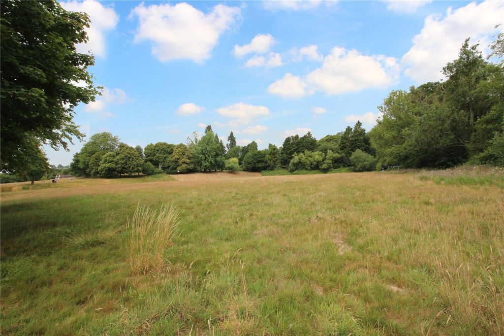 Property photo 3 of 14 Picture No. 01