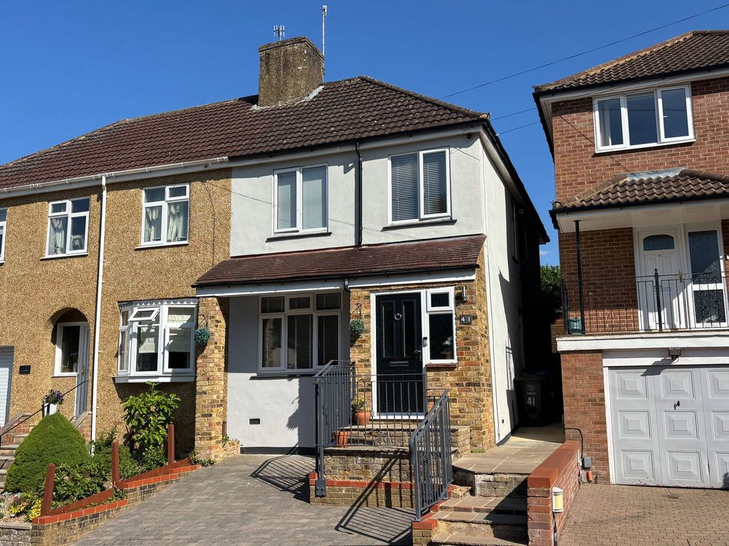 Property photo 2 of 21