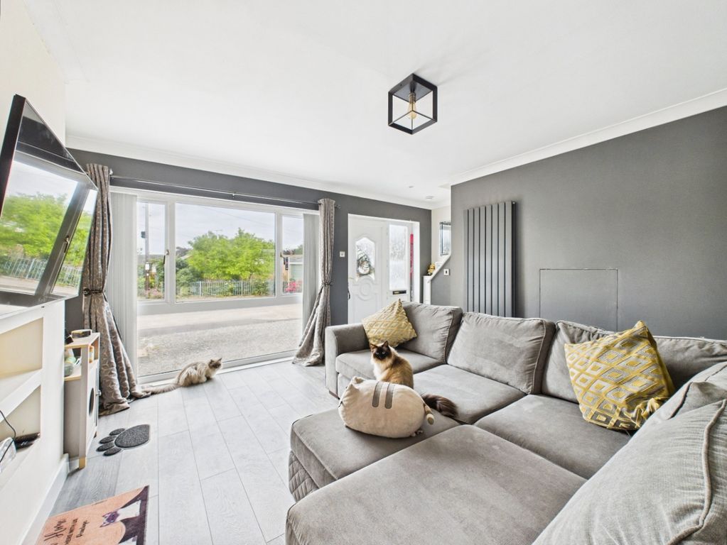 Property photo 2 of 12 3550357