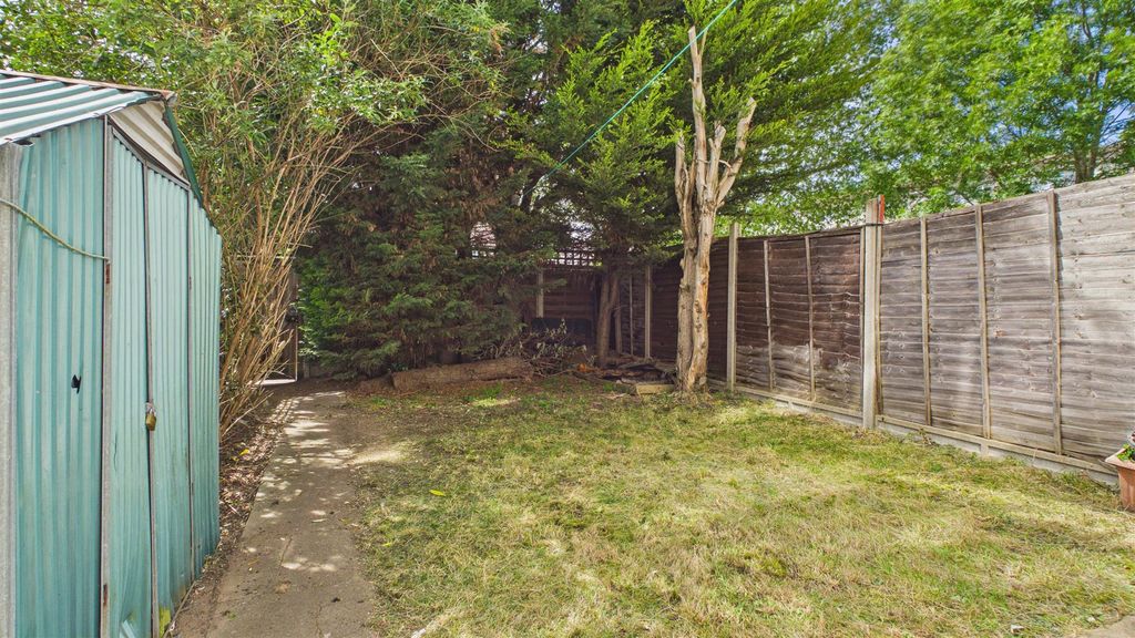 Property photo 2 of 8 Cam02479G0-Pr0044-Still002.Jpg