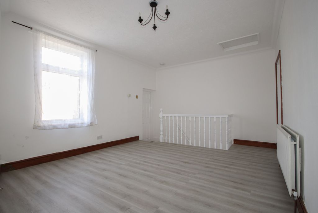 Property photo 3 of 8 Living Room