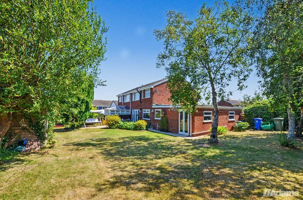 Property photo 3 of 31