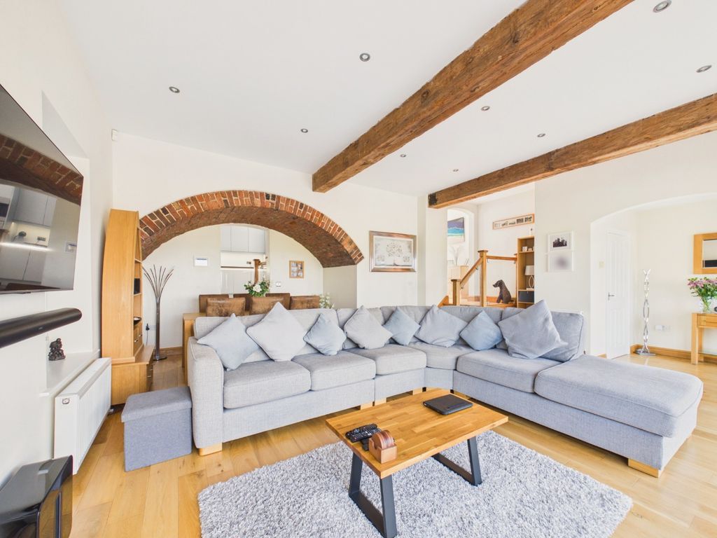 Property photo 3 of 31 5301208
