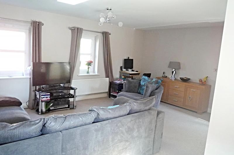 Property photo 3 of 7 3