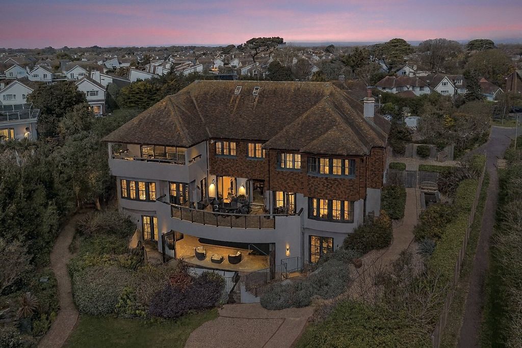 Property photo 1 of 76 Waterfront Mansion