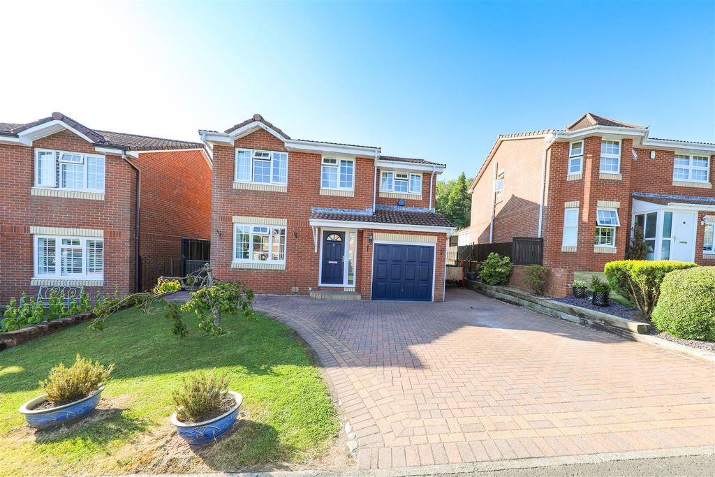 Property photo 1 of 18 A
