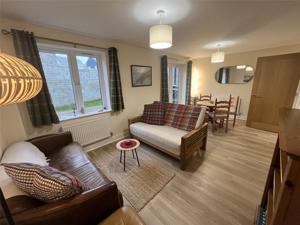 Property photo 2 of 12 Picture No. 10