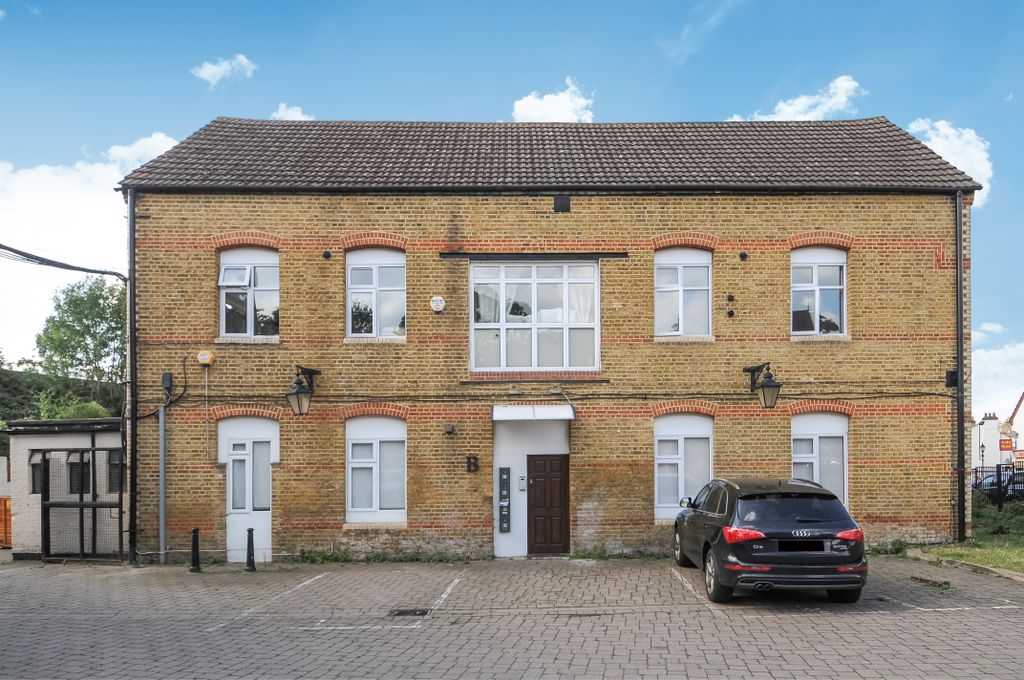 Property photo 1 of 10