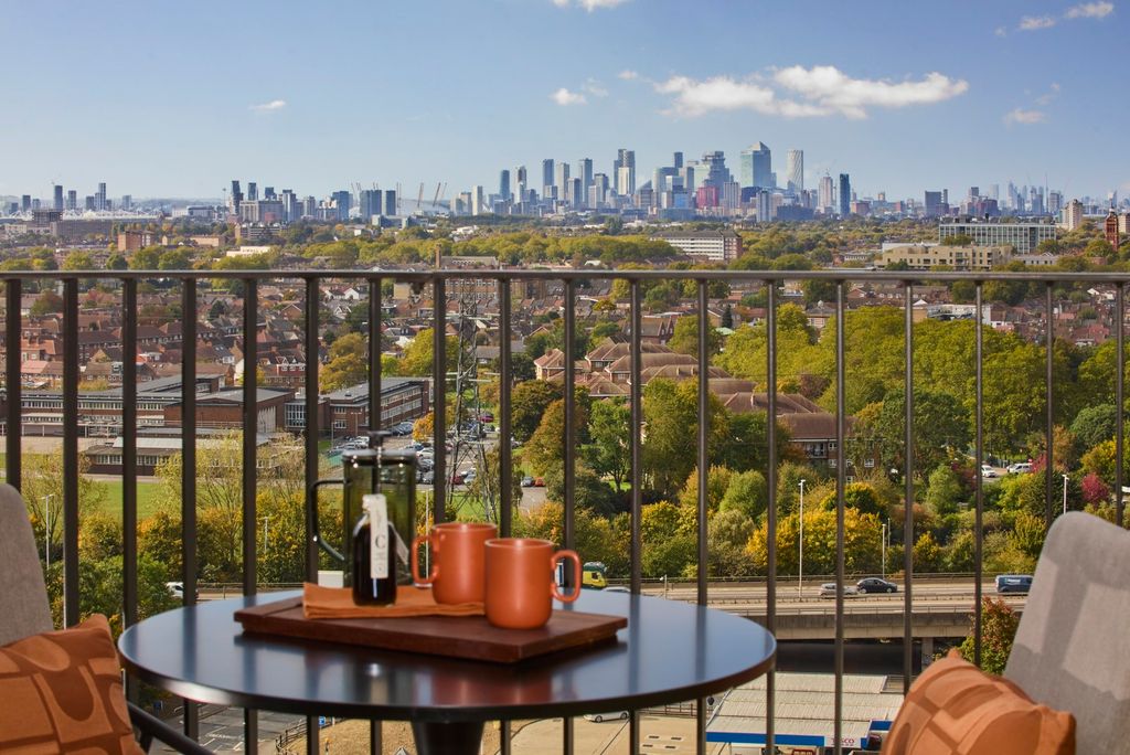 Property photo 2 of 13