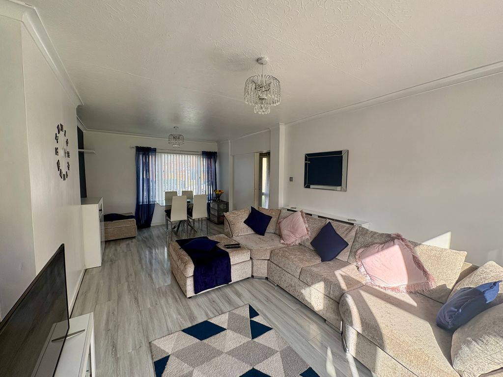 Property photo 1 of 10 Image