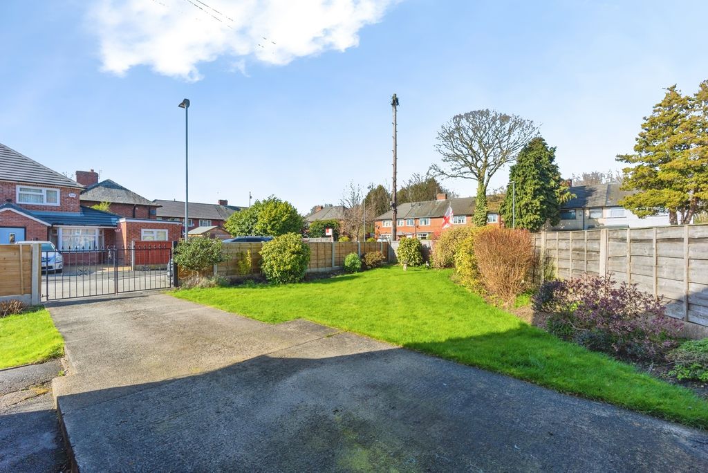 Property photo 2 of 20 Pbox-Img.Jpg