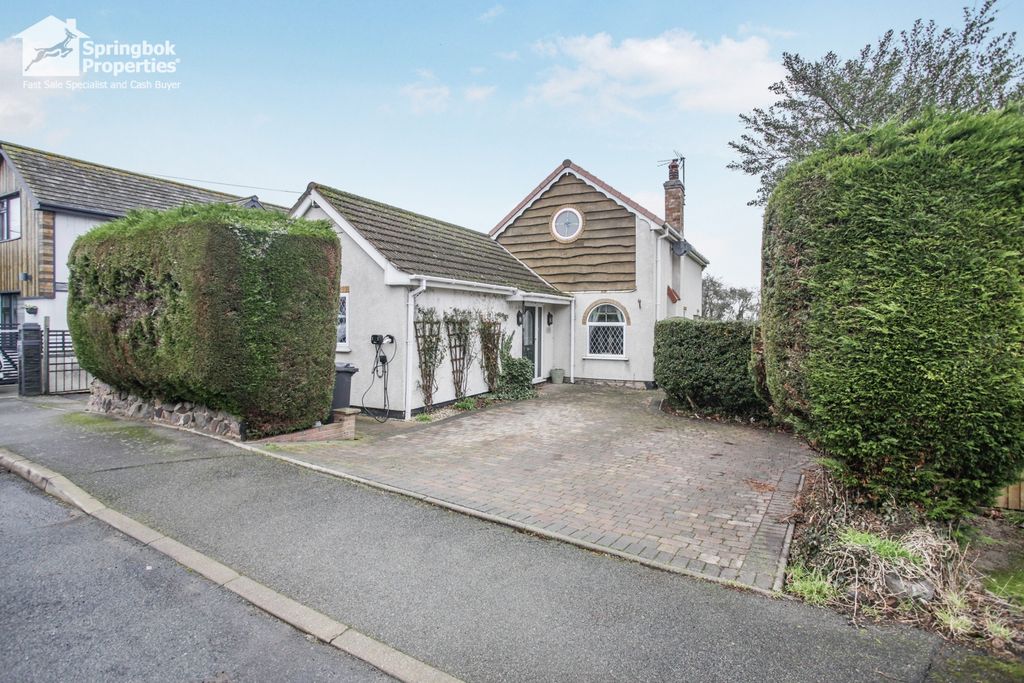 Property photo 1 of 25 Front View