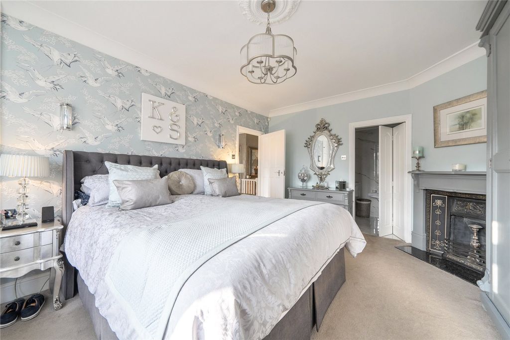 Additional image 20 of 4 bed detached house for saleChase Green Avenue, Enfield EN2