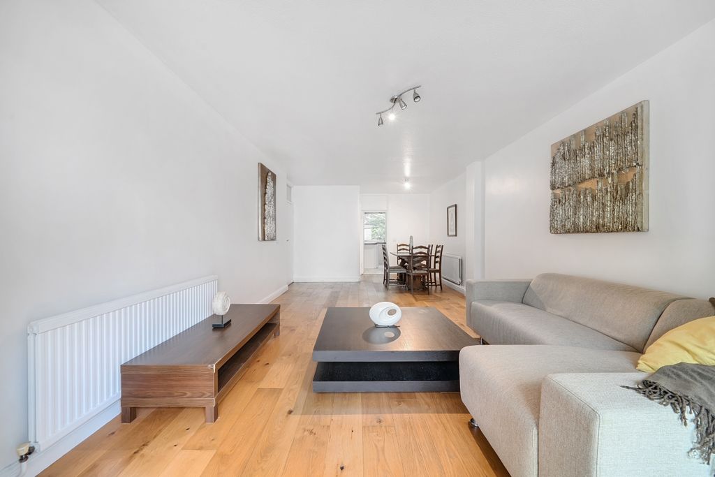 Property photo 1 of 16 1333663-18-688c82...