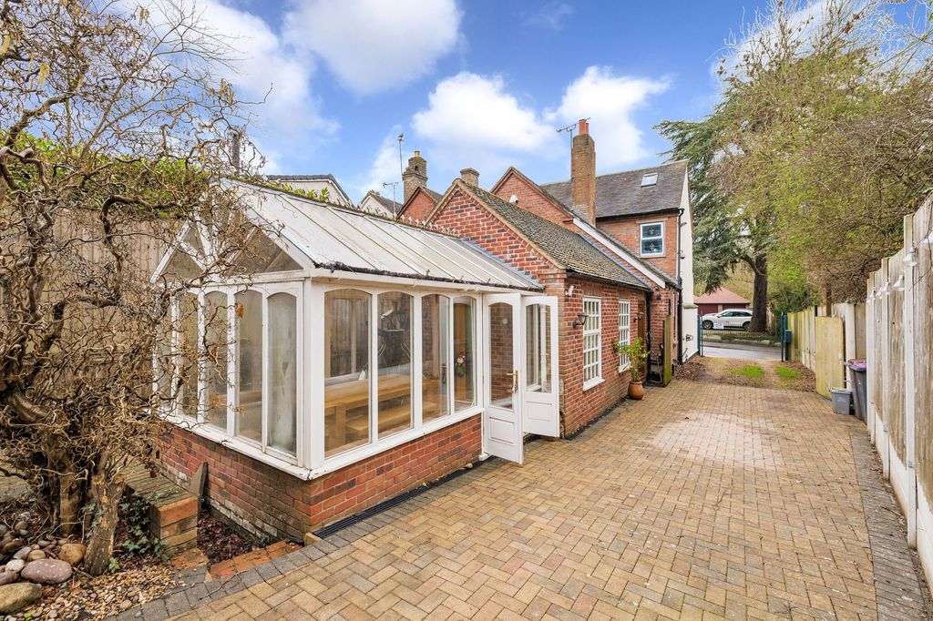 Property photo 2 of 36