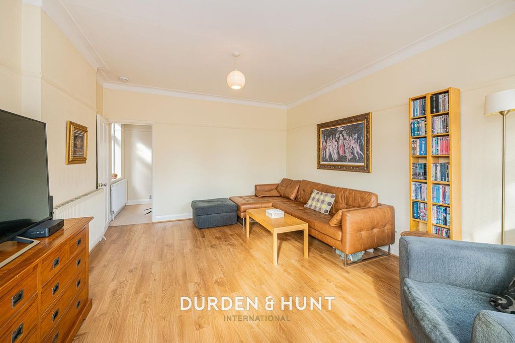 Property photo 3 of 29 Redbridge-32.Jpg