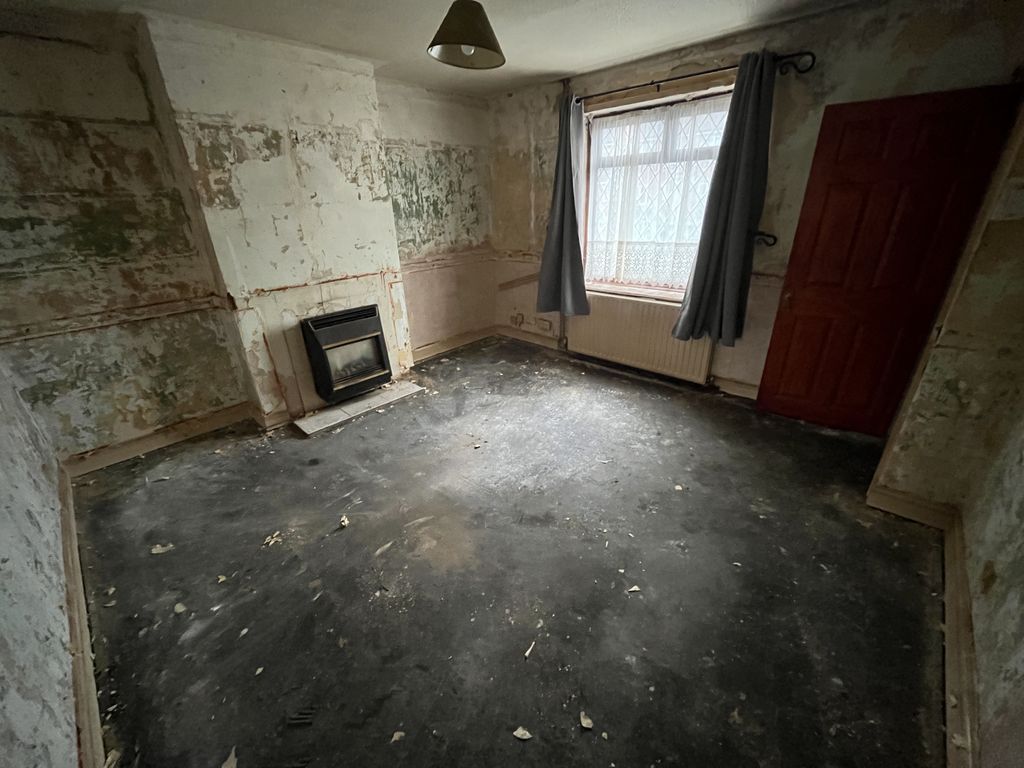 Property photo 2 of 14 Binder2.pdf_Page_13.Jpg