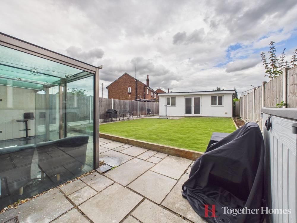 Property photo 2 of 18 Garden