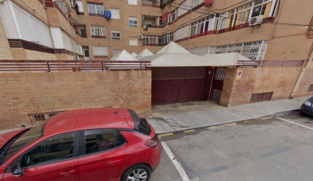 Property photo 2 of 3