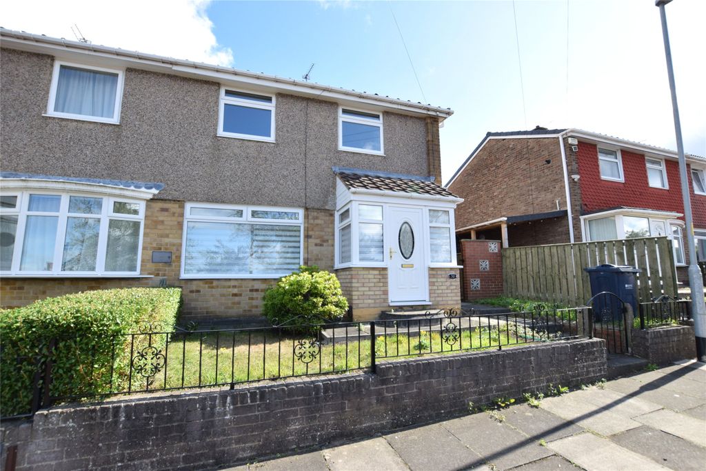 Property photo 1 of 11 External