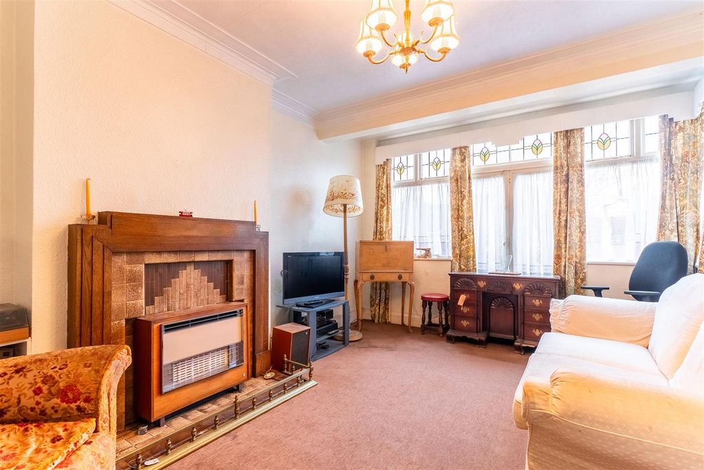 Property photo 2 of 11 Reception Room.Jpg