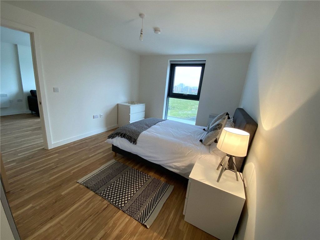 Property photo 3 of 6