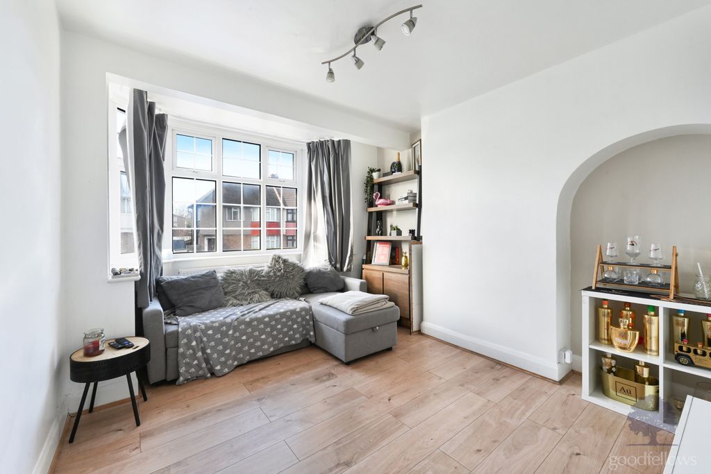 Property photo 2 of 11 Picture 2