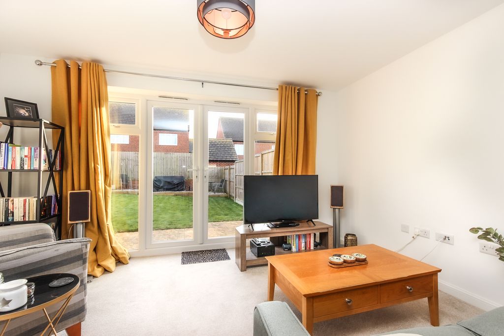 Property photo 3 of 9 Lounge/Diner/Kitchen