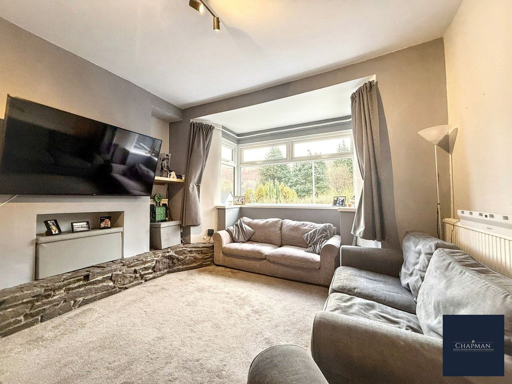 Property photo 2 of 27