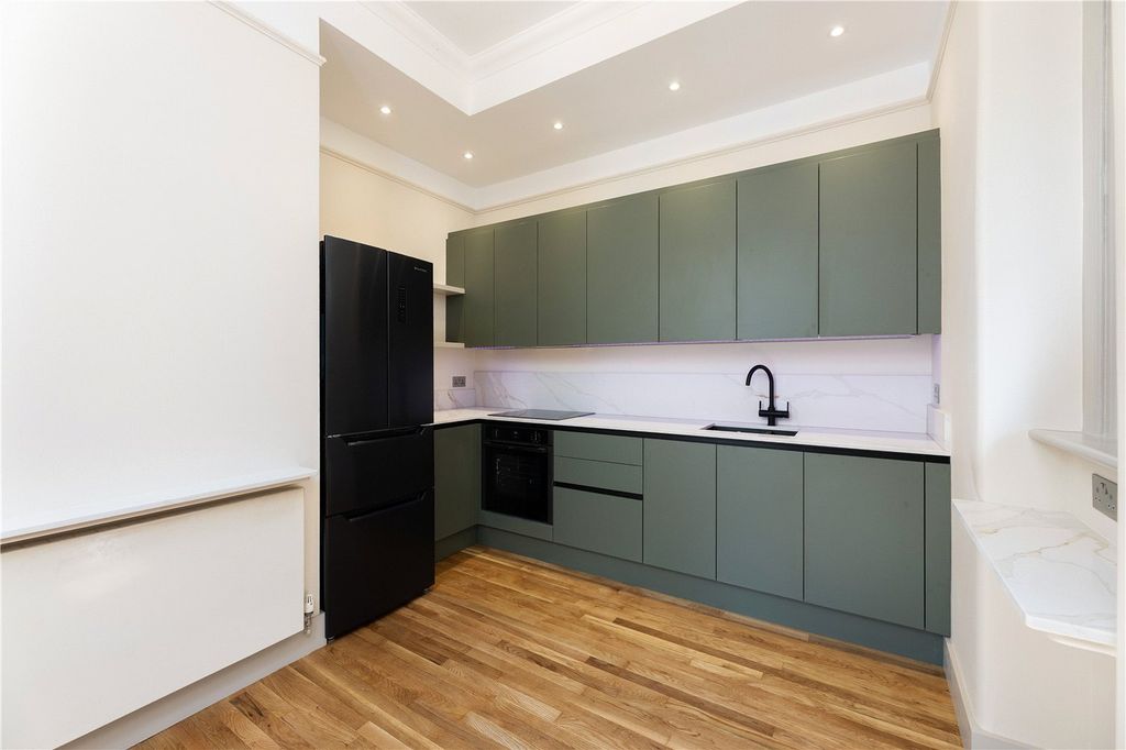 Property photo 2 of 10 Picture No. 06