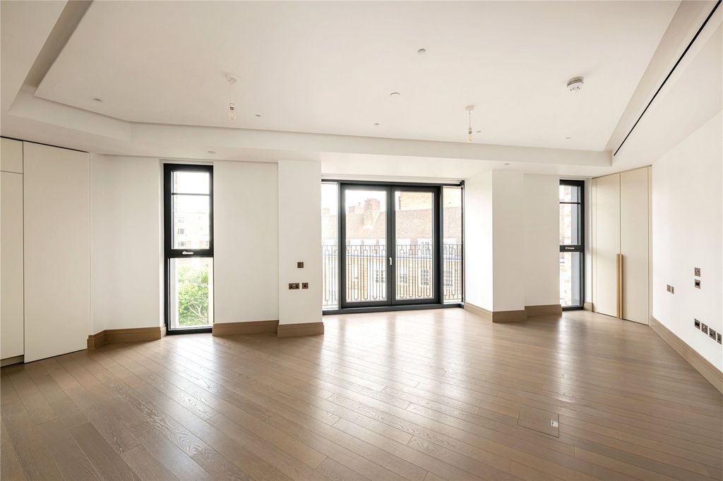 Property photo 1 of 8 Reception Room