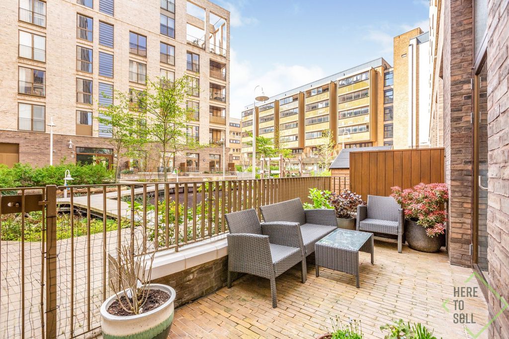 Property photo 3 of 15 37Bb80c8-91F6-4485-9c4c-9Dedb4984Fa5