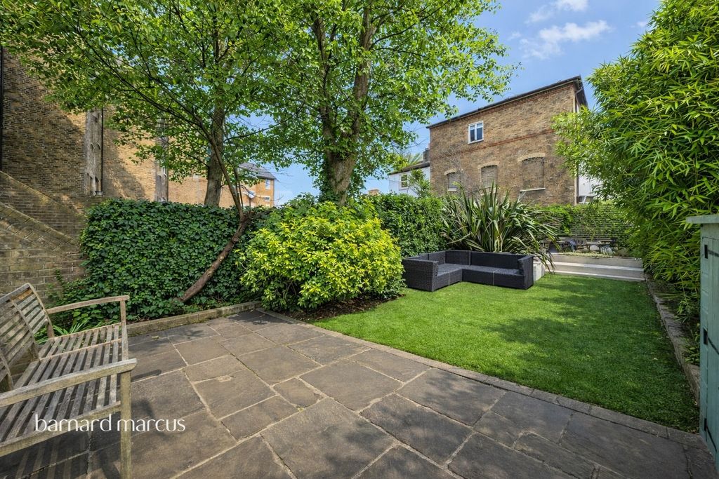 Property photo 3 of 16