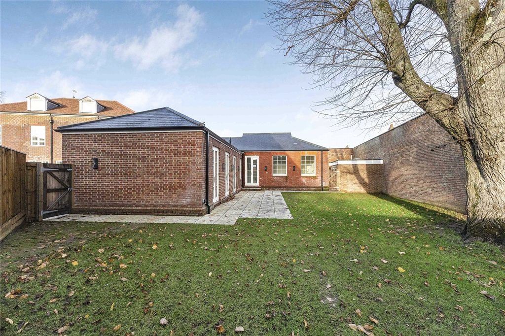 Property photo 3 of 14 Picture No. 10