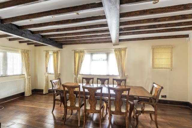 Property photo 3 of 10 Dining Room