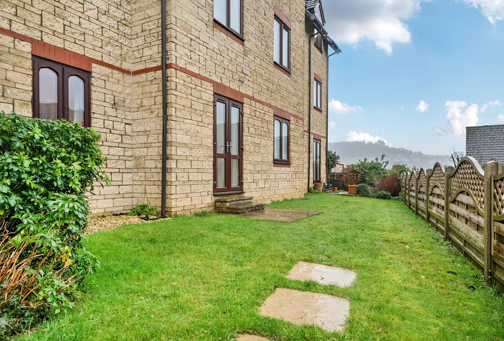 Property photo 3 of 19 1403889-6-6970c2c...